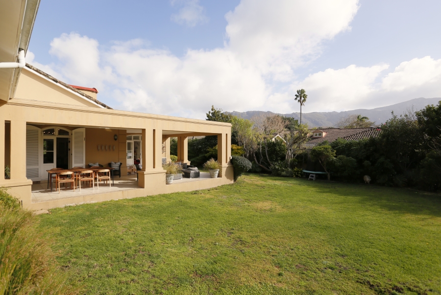 4 Bedroom Property for Sale in Constantia Western Cape